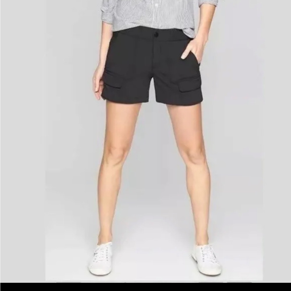 Athleta Trekkie North Short 2.0 Black sz 6